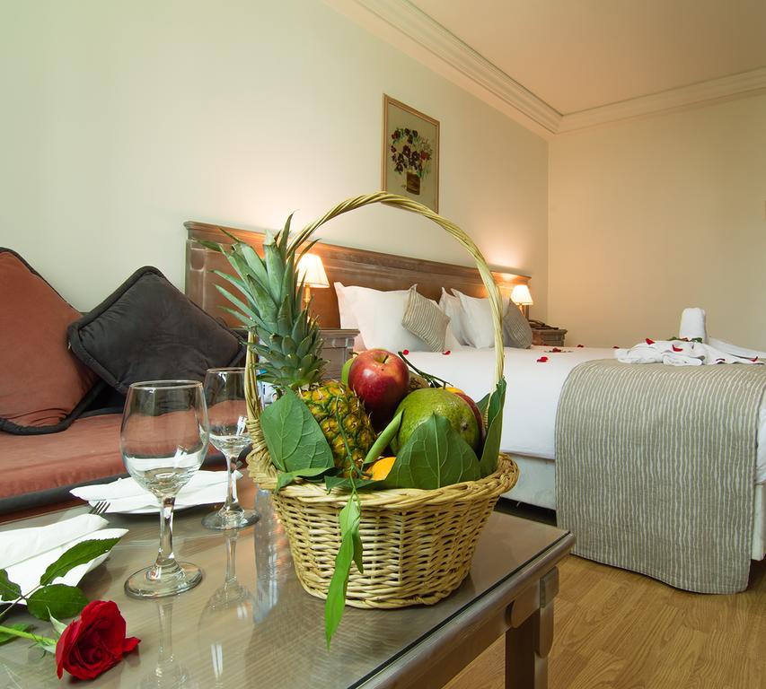 El Oumnia Puerto & Spa แทนเจียร์ ภายนอก รูปภาพ