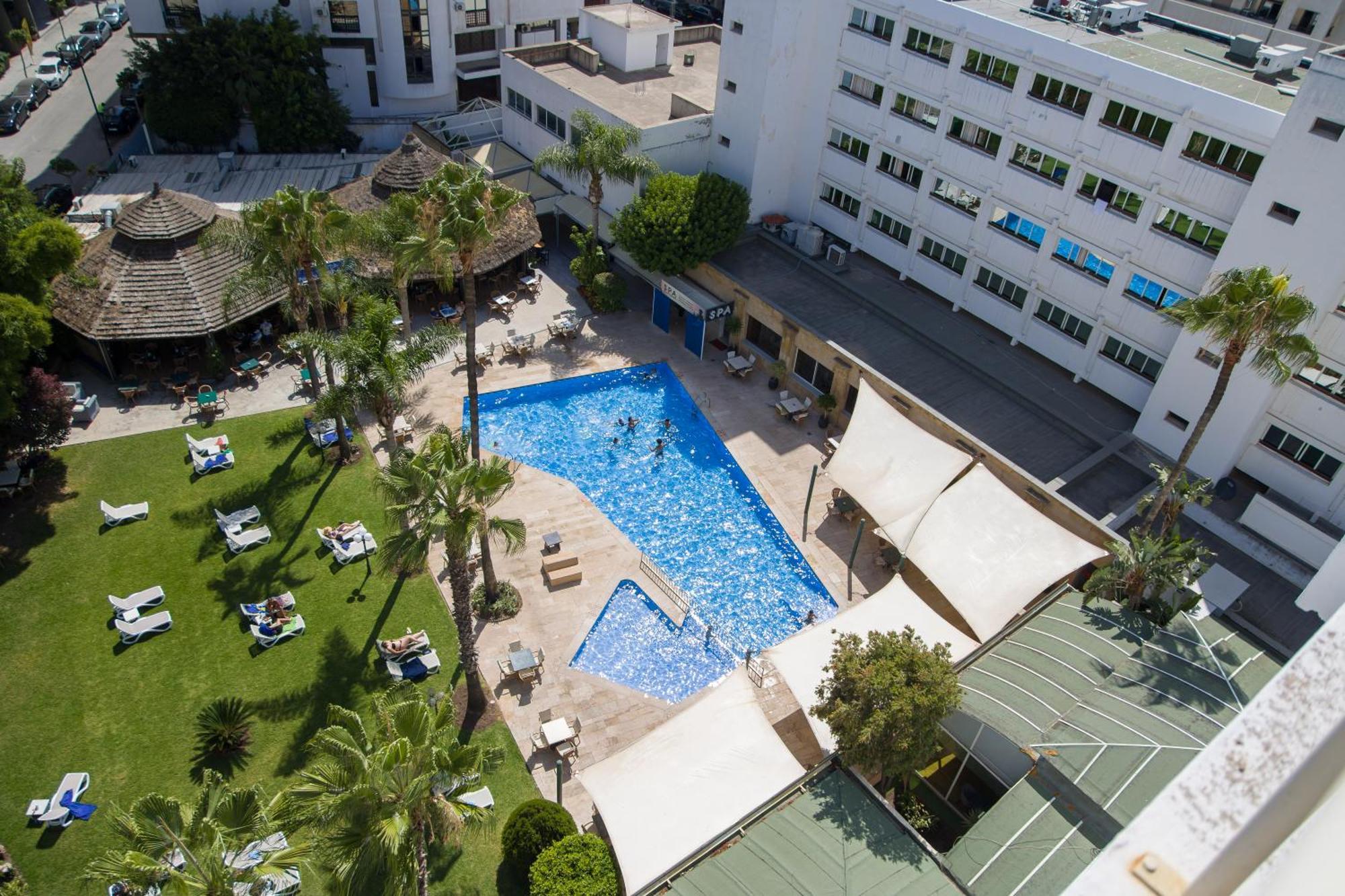 El Oumnia Puerto & Spa แทนเจียร์ ภายนอก รูปภาพ