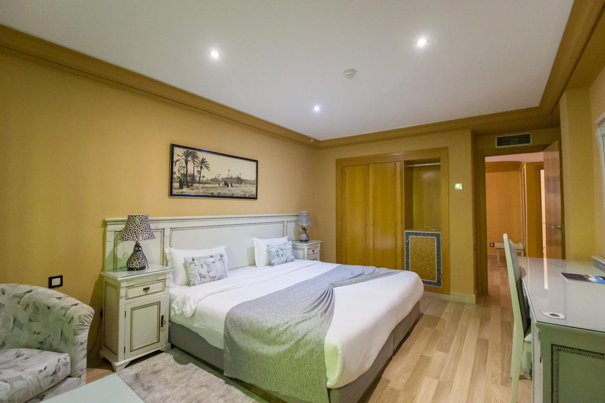 El Oumnia Puerto & Spa แทนเจียร์ ภายนอก รูปภาพ